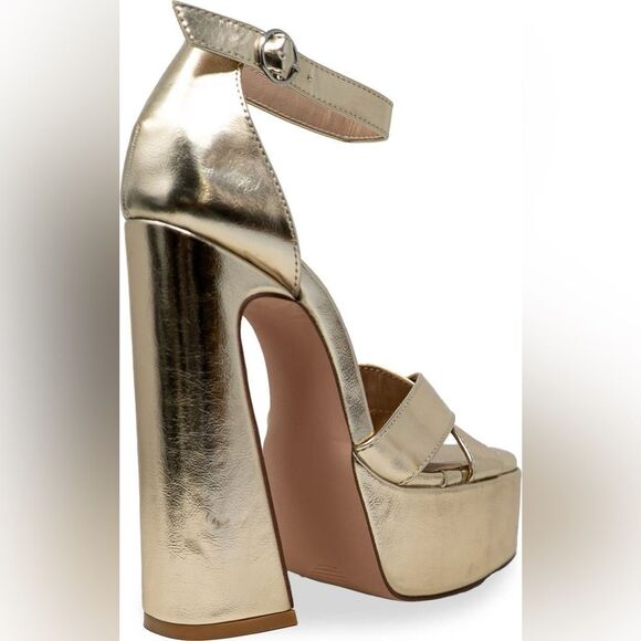 Chase + Chloe | Rosetta Platform Sandal - Picture 2 of 7